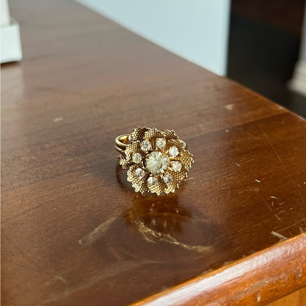 Vintage Sarah Coventry Ring